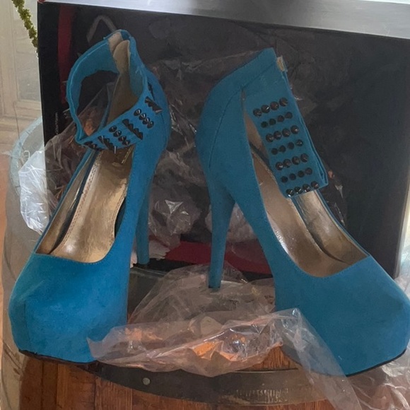 Women Blue size 9 platform heels - Picture 2 of 7